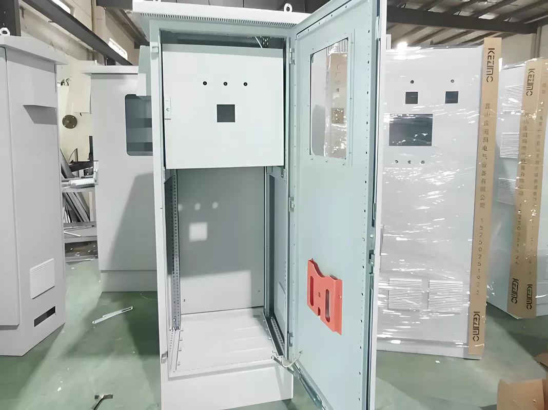 Как сетевой шкаф улучшает вашу ИТ-инфраструктуру?