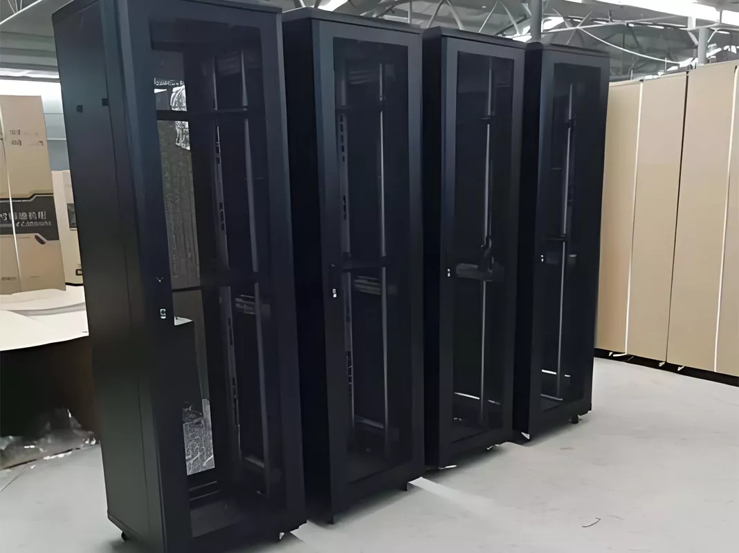 Сетевой шкаф компьютерного зала